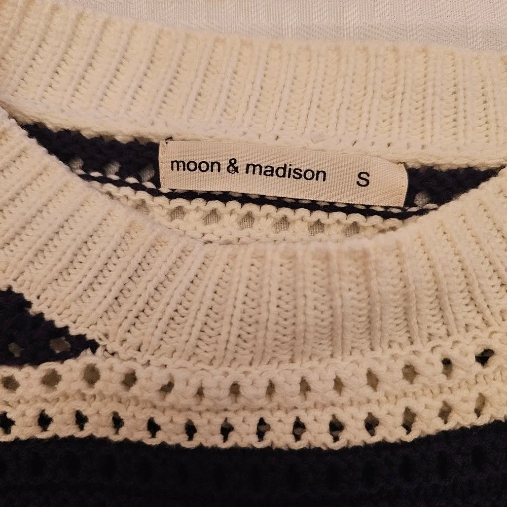 Anthropology Open Knit Sweater Womens S Navy Cropped‎ Lightweight Beach Coastal